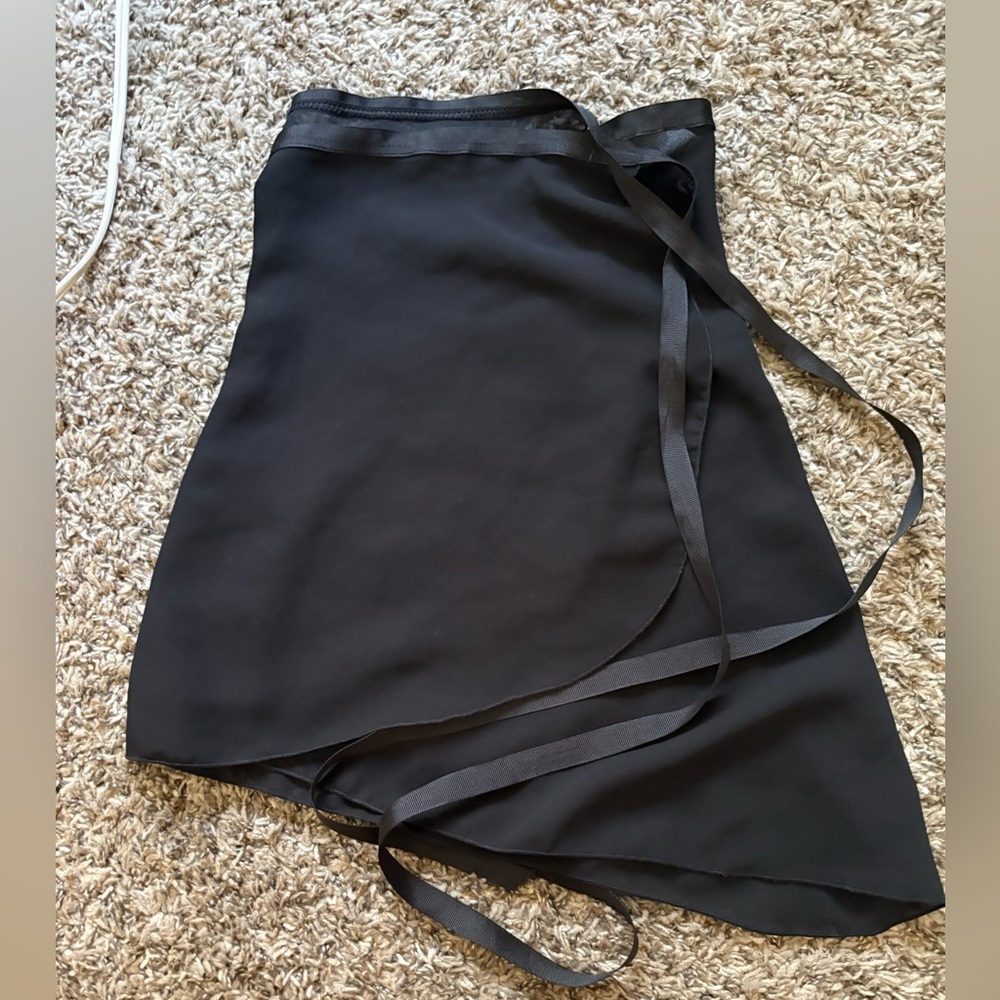 Capezio Wrap Skirt Women’s Black M/L